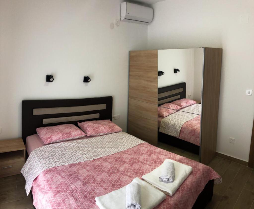 Apartmani Cupara Tivat Exterior foto